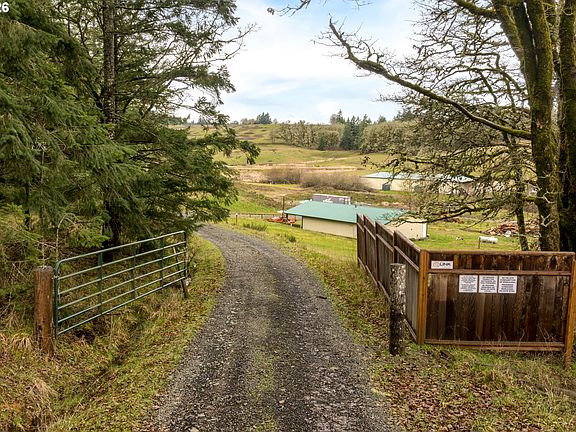 3rd image of 16595 Beck Rd
