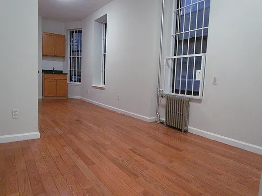 Rented by Landmark Real Estate | media 11