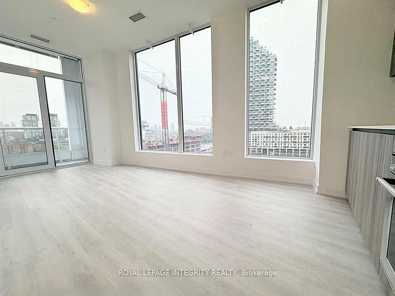 15 Richardson St #1305 — Photo 5