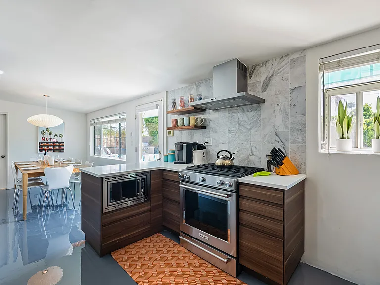 2197 E Belding Dr — Photo 12