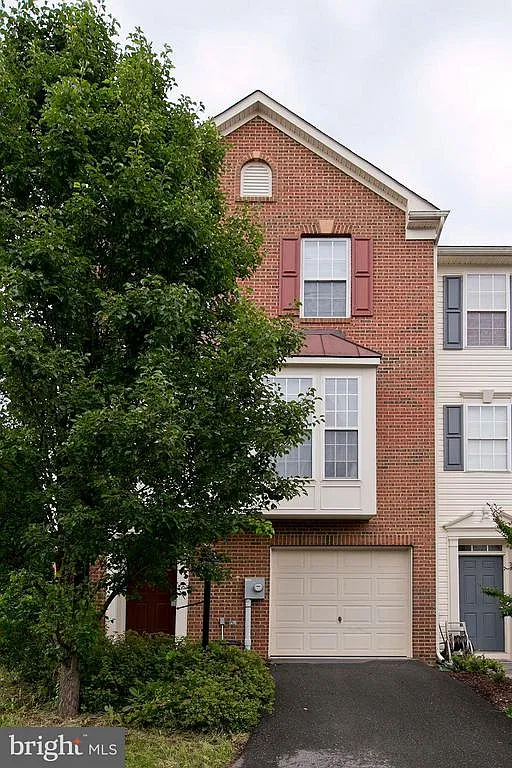 160 Pittman Ct photo 1