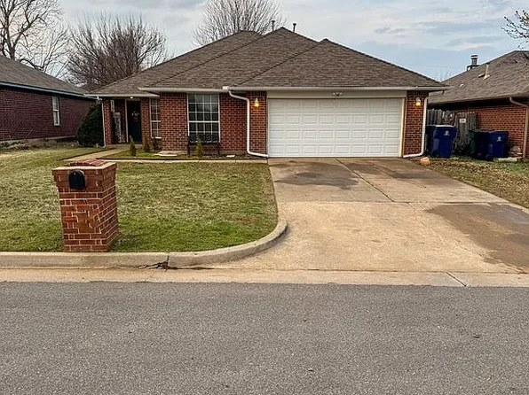 12317 NW 3rd St, Yukon, OK 73099