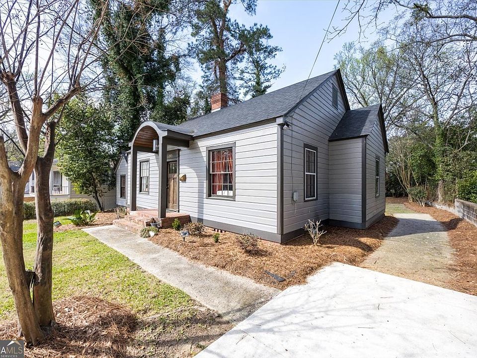 1st image of 2485 Carlton Way