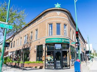 3802 N Clark St, Chicago, IL 60613