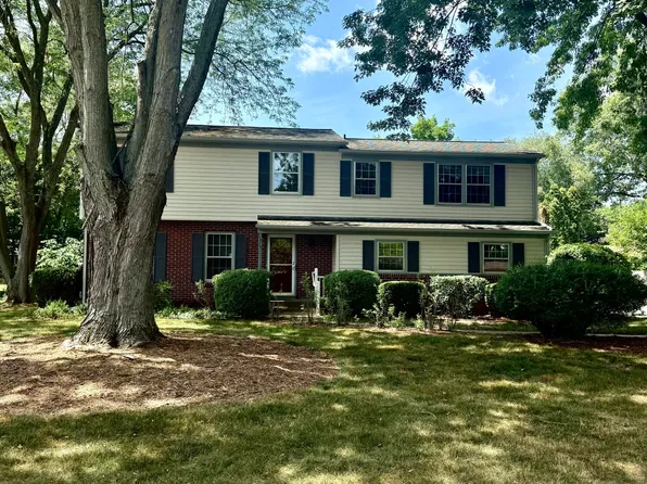 1717 Morningside Dr SE, Grand Rapids, MI 49506
