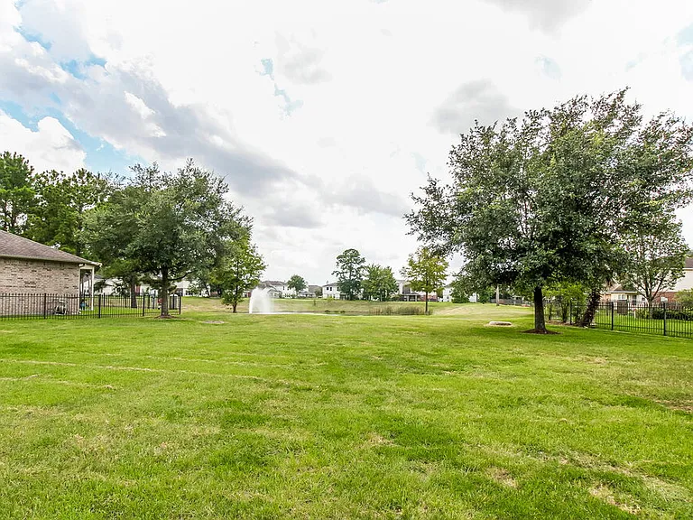 14819 Olde Manor Ln — Photo 17