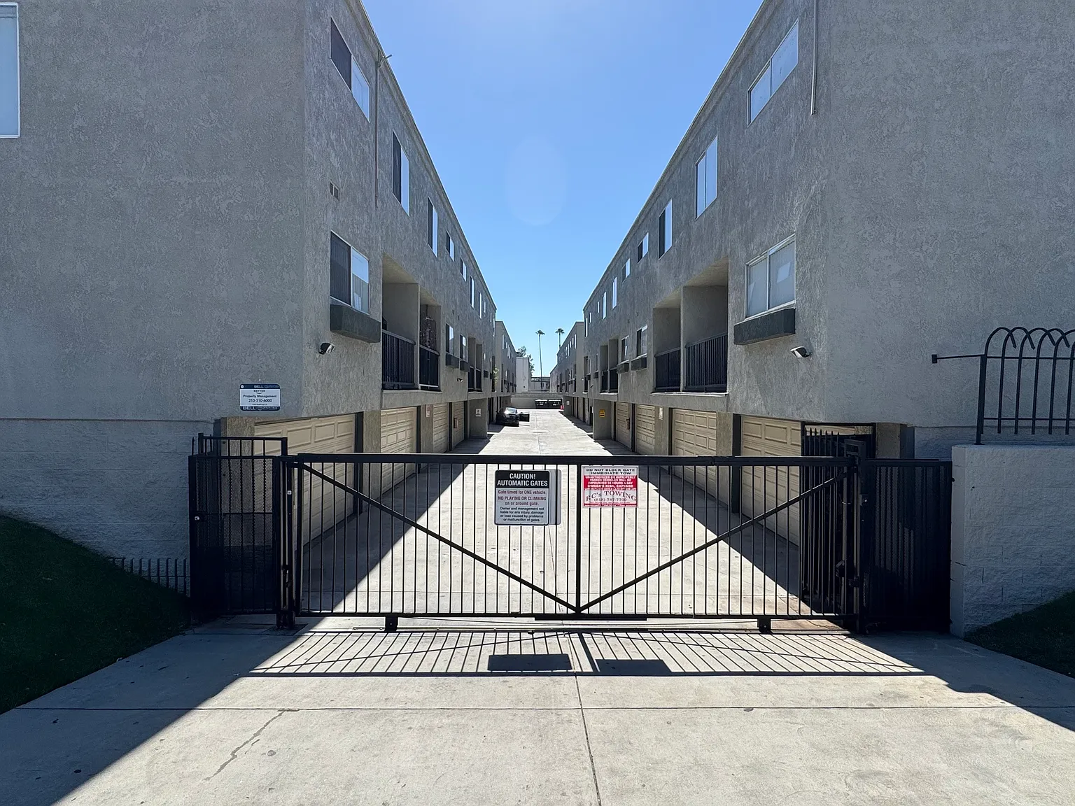 4 bed, 2.5 bath, 2250 sqft, $3,300 — Photo 4