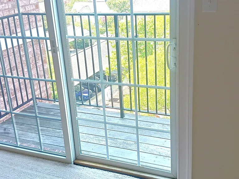 5215 Center St #405 — Photo 5