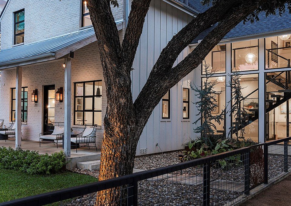 711 W Austin St, Fredericksburg, TX 78624 Zillow