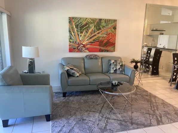 4206 Caddie Dr E APT 203, Bradenton, FL 34203