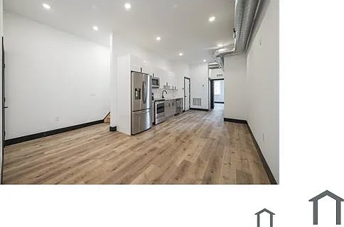 2325 N 33rd St — Photo 4
