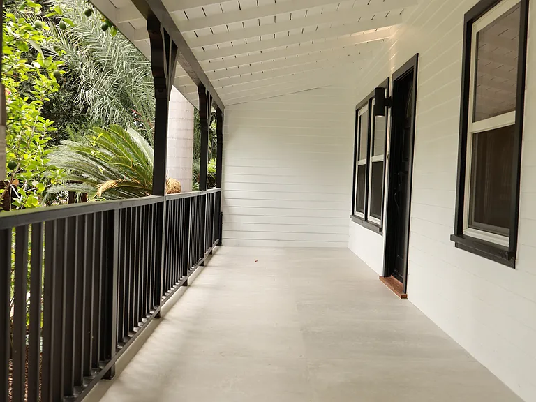 22131 Leadwell St — Photo 3