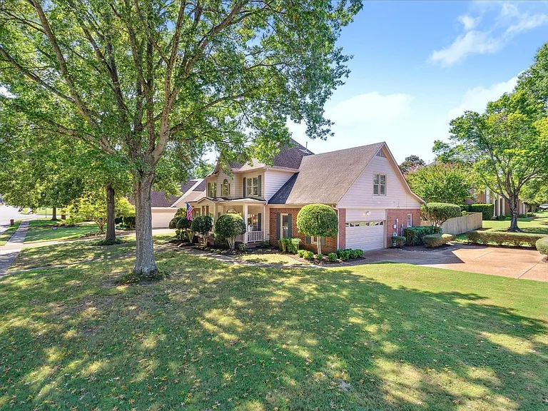 739 Evans View Ln — Photo 4