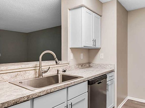 Premium Upgrade w/ Newly Renovated