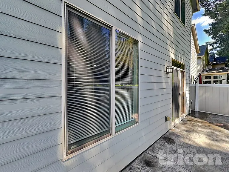 7615 NE 60th Way — Photo 16