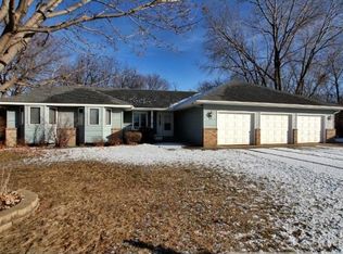 2735 78th St E, Inver Grove Heights, MN 55076