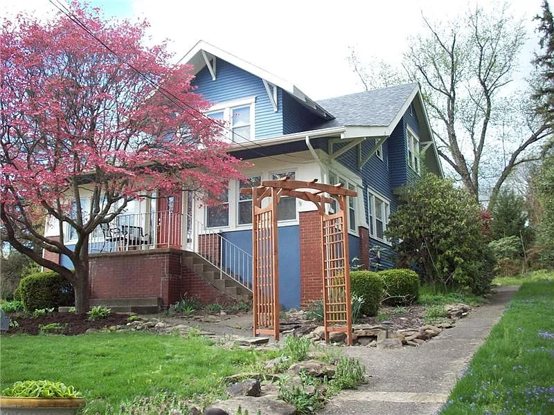 1309 Beech St photo 1