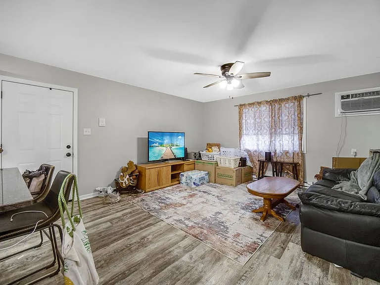 2080 E Rand St #1 — Photo 3