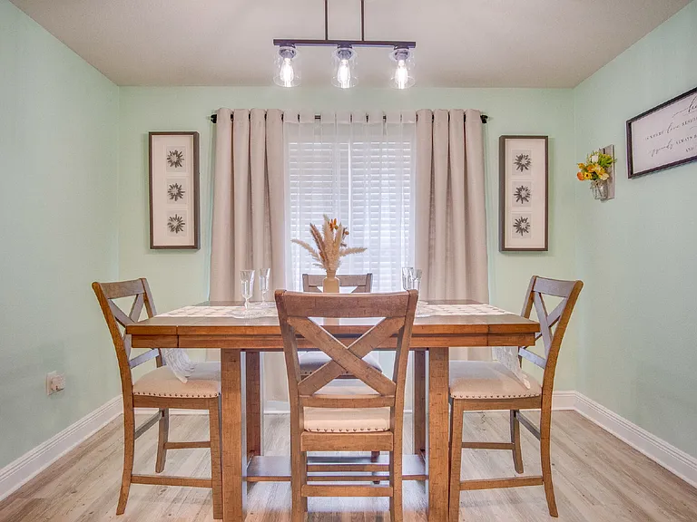 8824 Smiley Ct — Photo 4