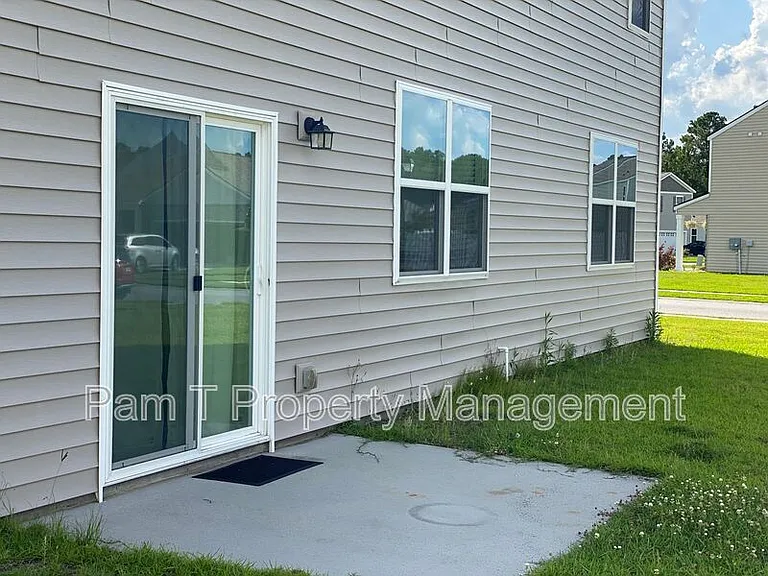 124 Troupe Dr — Photo 9