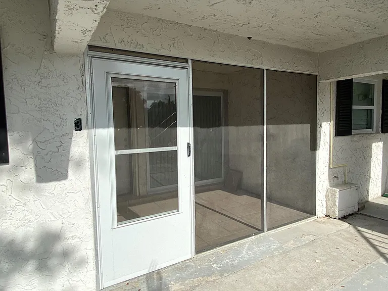 124 N Jefferson Ave — Photo 2