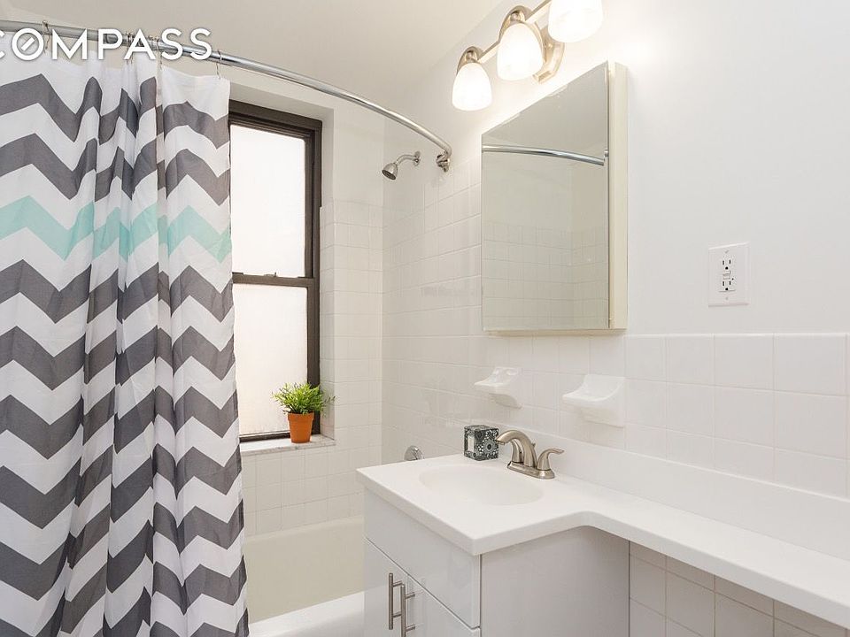 2nd image of 85 4th Ave APT 1A