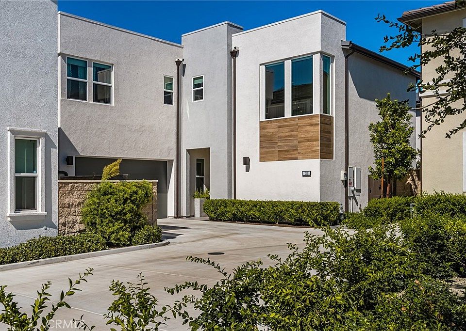 1st image of 211 Brackens