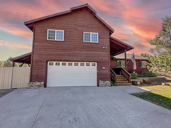 704 Roundup Dr, Loyalton, CA 96118