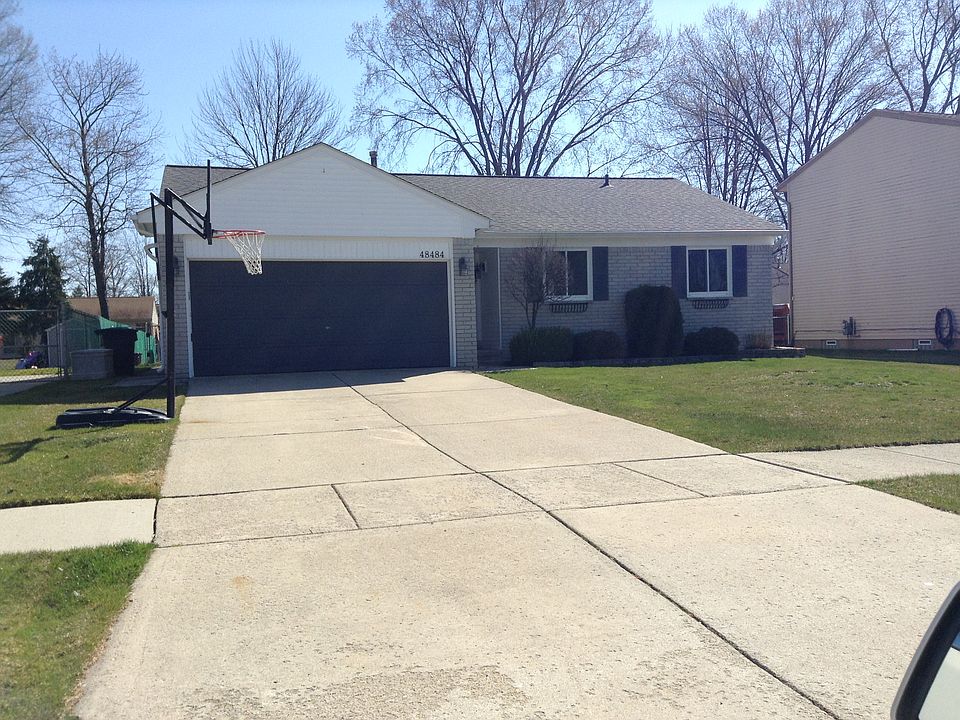 1st image of 48484 Carmine Ct