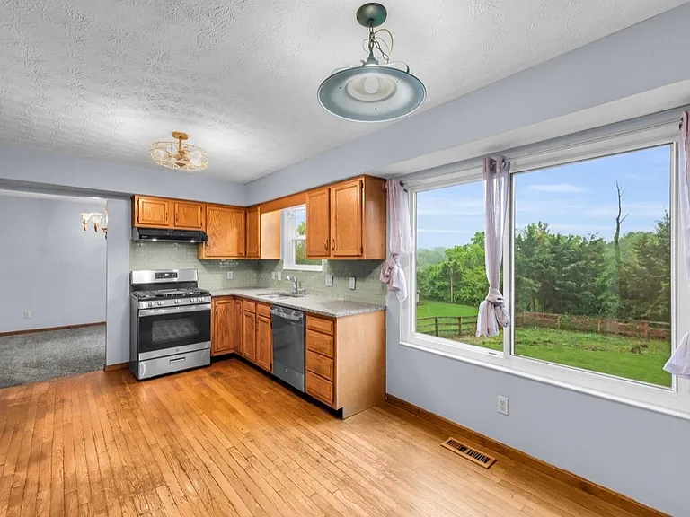 4335 Shandon Dr — Photo 11