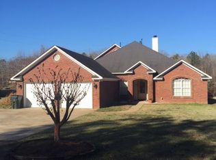 195 Windmere Dr, Grenada, MS 38901