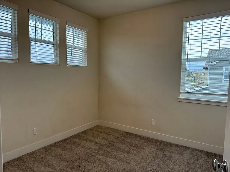 14343 Sherman Blvd — Photo 25