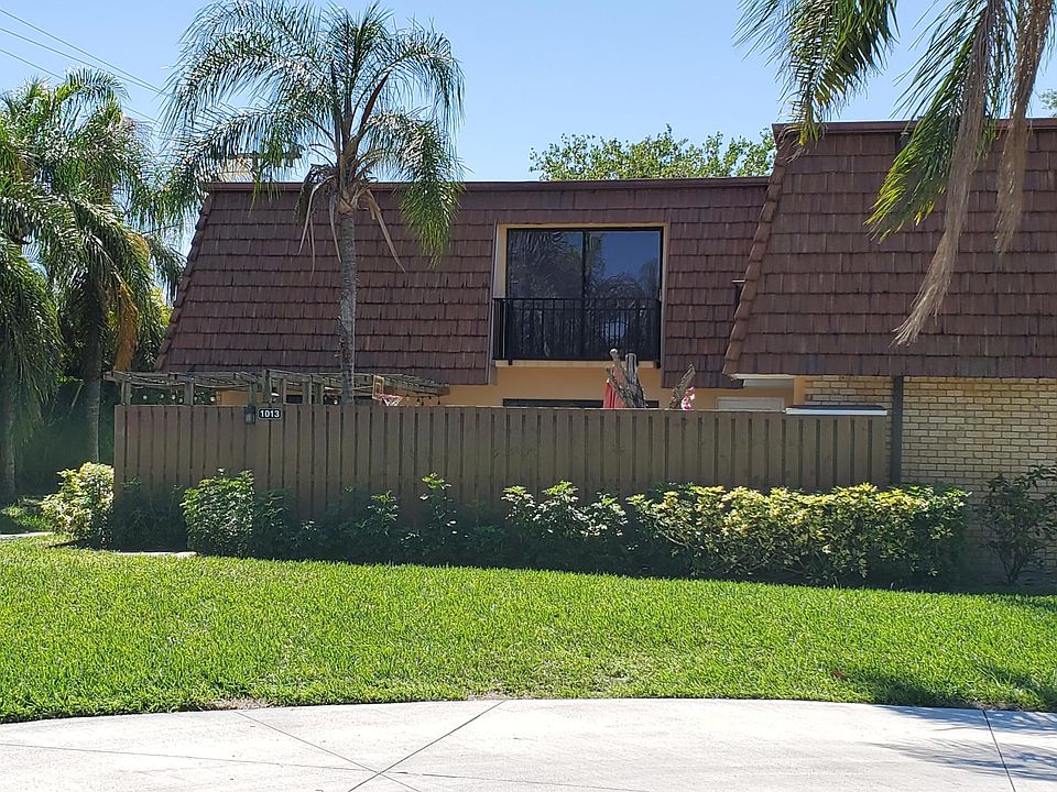 1st image of 1013 10th Ln