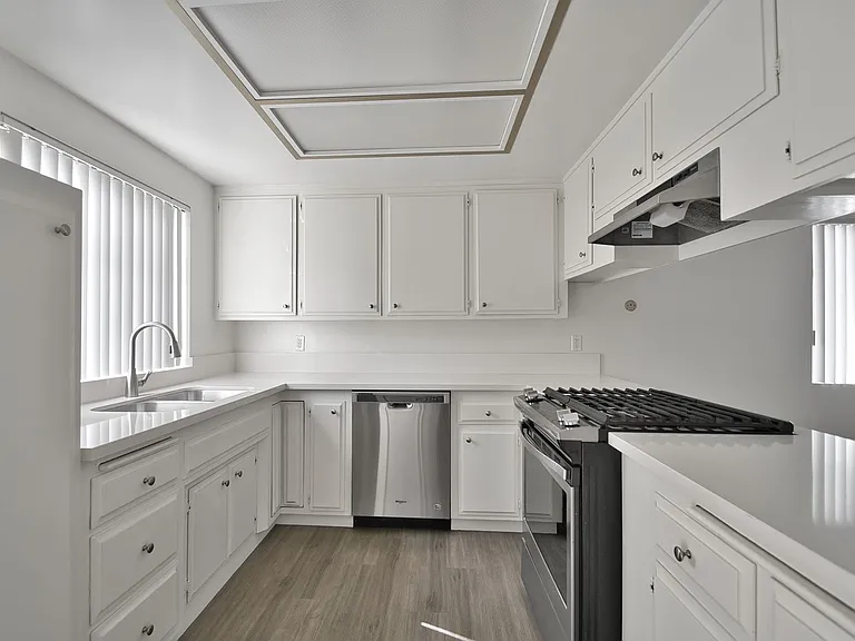 7817 Emerson Ave — Photo 8