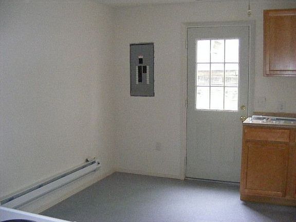 5th image of 450 N 11th St