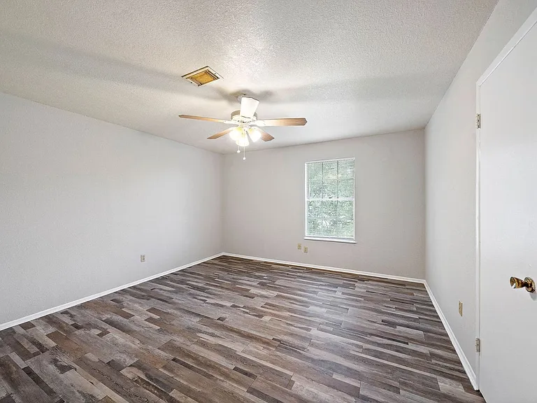 2729 Main St — Photo 23
