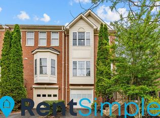 802 Col Edmonds Ct, Warrenton, VA 20186