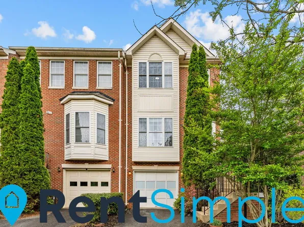 802 Col Edmonds Ct, Warrenton, VA 20186