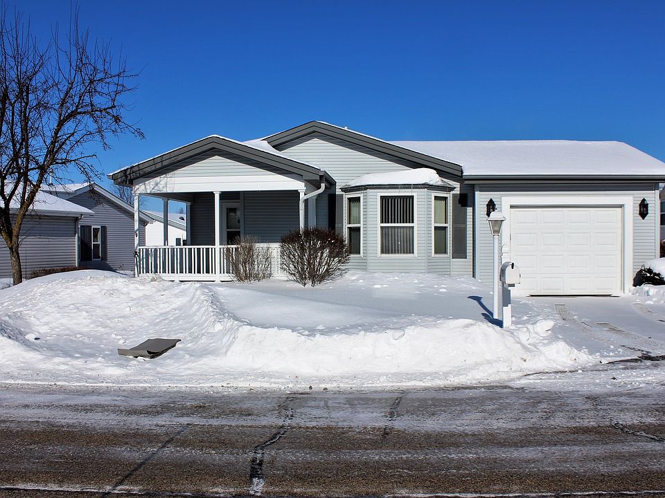 1st image of 3513 Blue Heron Cir