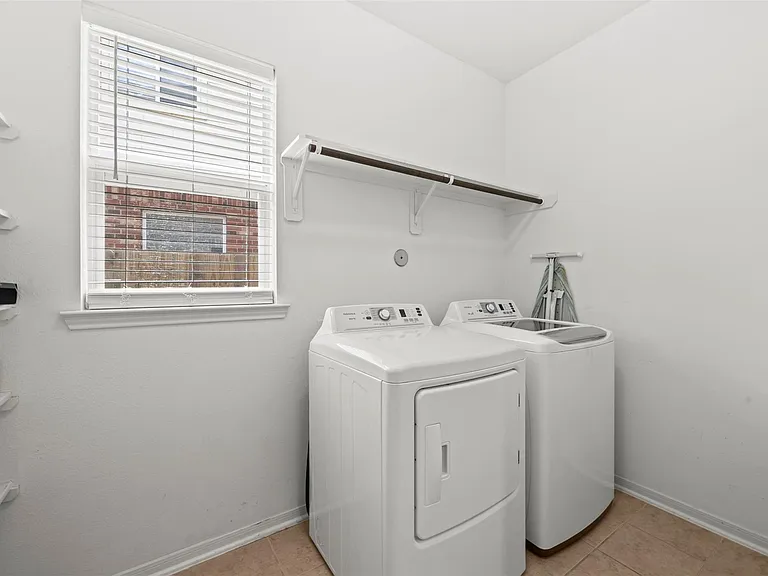 13938 Sawmill Run Ln — Photo 5