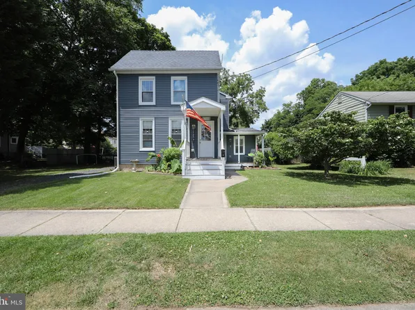 728 Hickory St, Delanco, NJ 08075