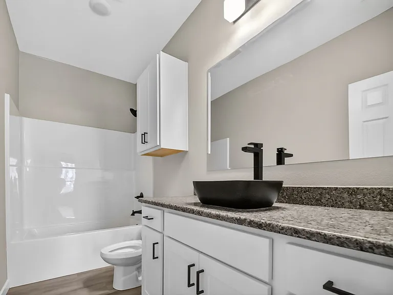 43 Whitley Ln — Photo 11