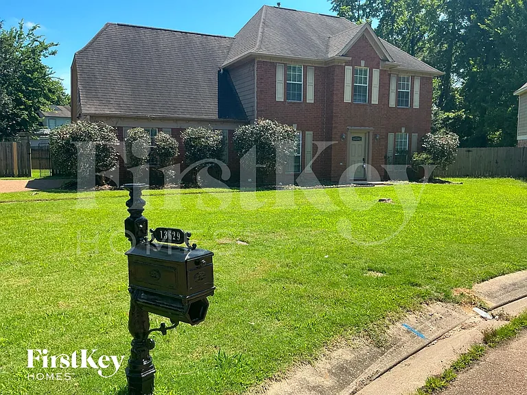 13629 Hunters Forest Cv — Photo 1