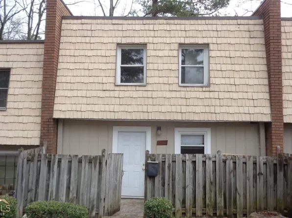 6432 Woodstone Way, Morrow, GA 30260