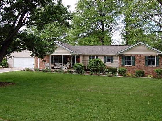 1st image of 17829 Woodview Dr