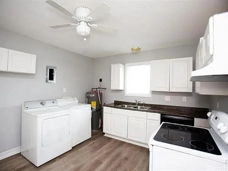 15 Eaton Dr — Photo 6