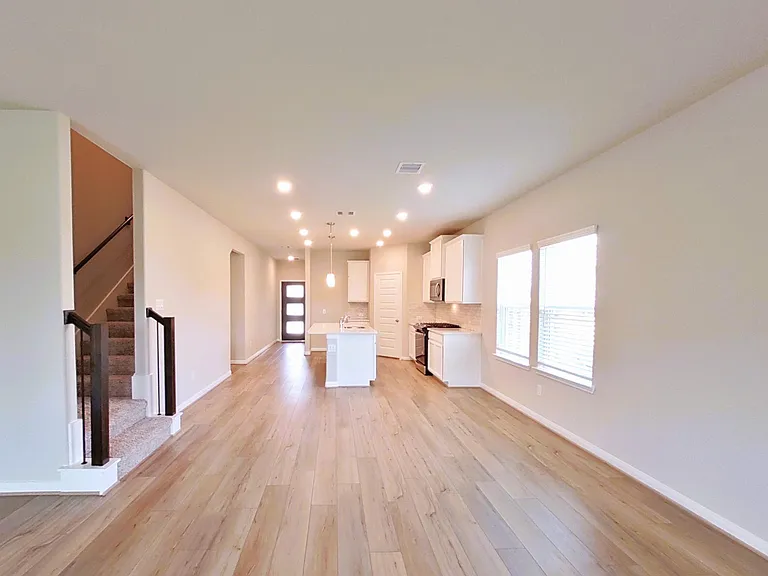 6634 Bridge Mountain Trl — Photo 1