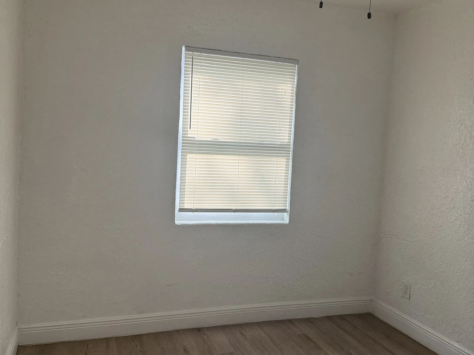 1154 West 22nd Street - 1 — Photo 3