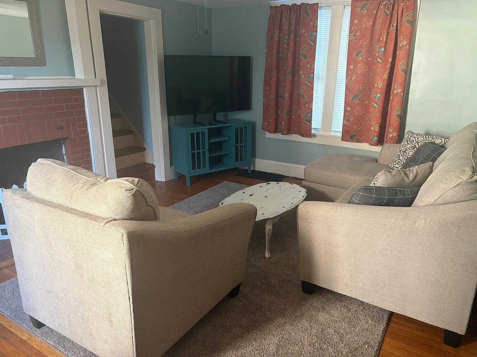 2 bed, 1300 sqft, $2,000 — Photo 3