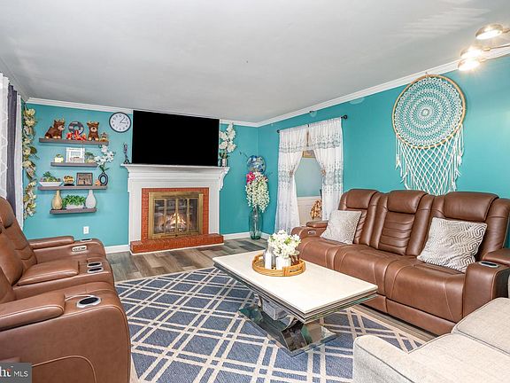 5th image of 133 Woodridge Dr